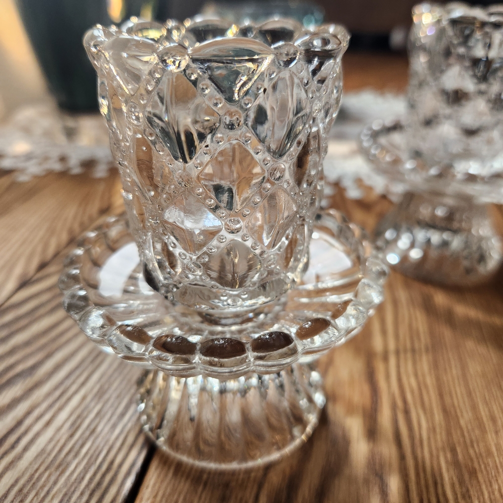 Elegant Clear Glass Candle Holder - Picture 1 of 5